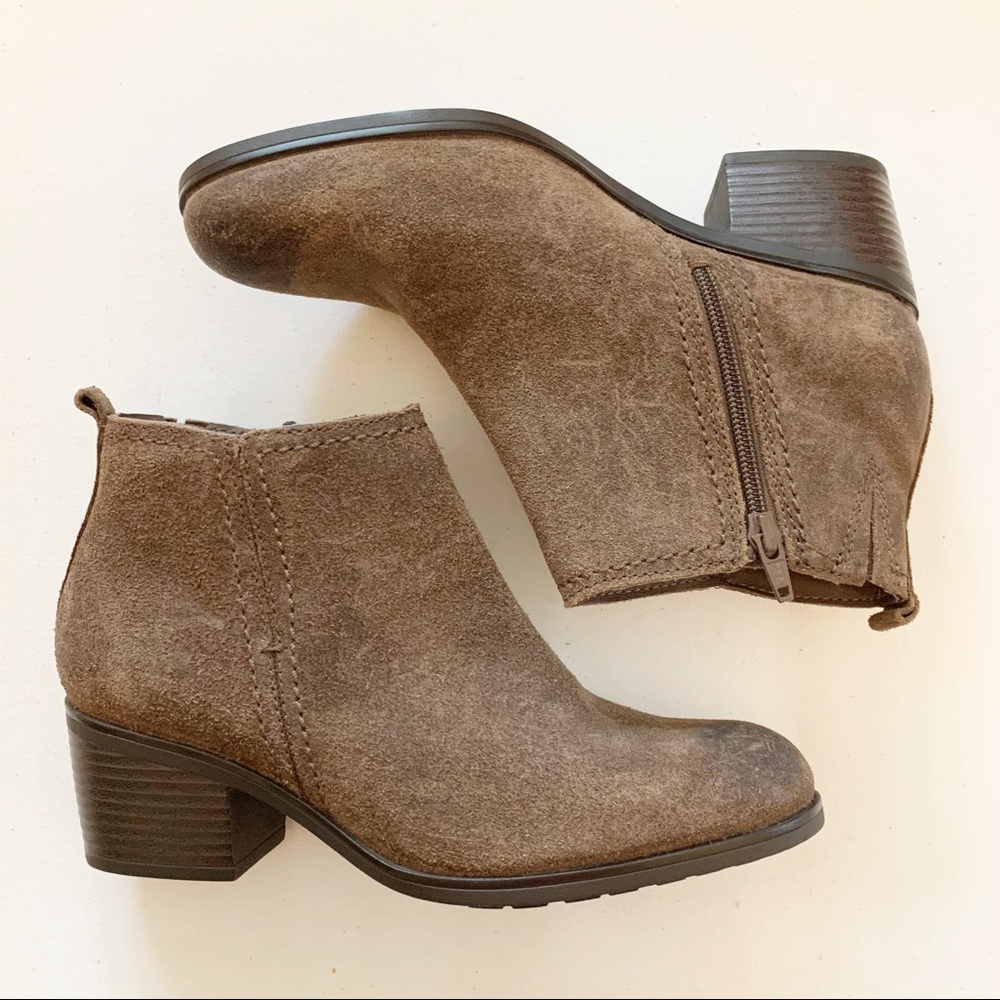 Rockport Brown Suede Ankle Boots Size 7.5 NWT